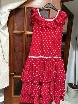 Bata rociera lunares roja