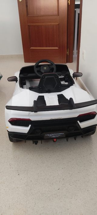 Coche a batería Lamborghini 
