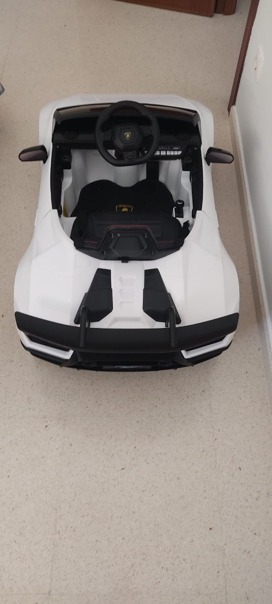 Coche a batería Lamborghini 