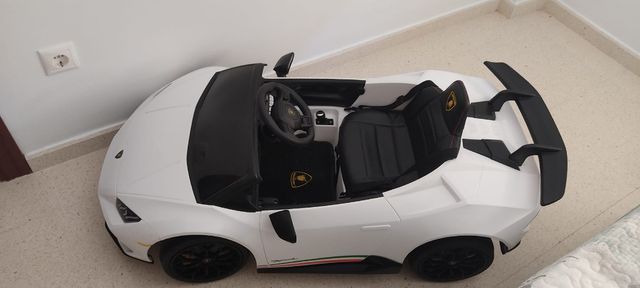 Coche a batería Lamborghini 