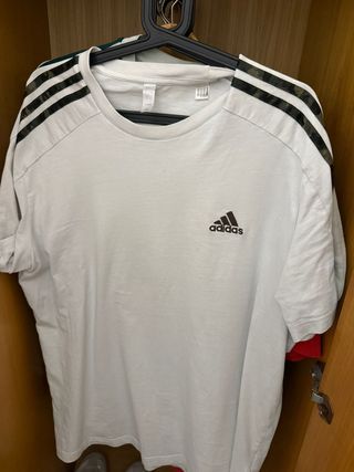 Camiseta Adidas blanca c/detalles