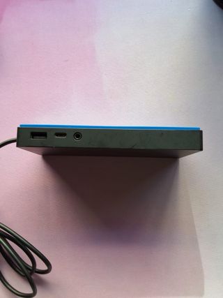 Base HP Docking USB-C + Cable de alimentación.