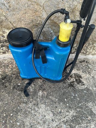 Pulverizador Matabi 15L usado