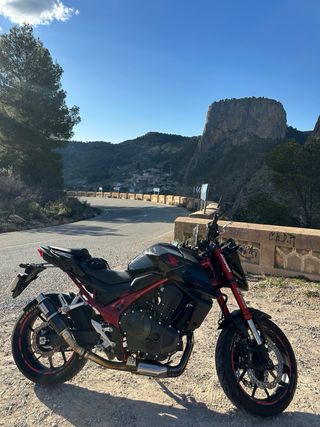 Honda CB 750 Hornet 2024