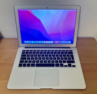 MacBook Air 13” (2017) – i5 /8 GB RAM /256 GB SSD