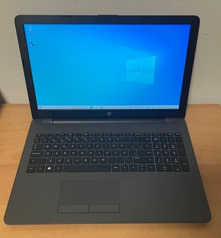 Portátil HP – 15,6” /AMD E2 /4 GB RAM / 250 GB