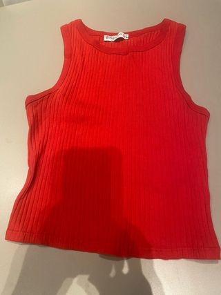 Top rosso a coste