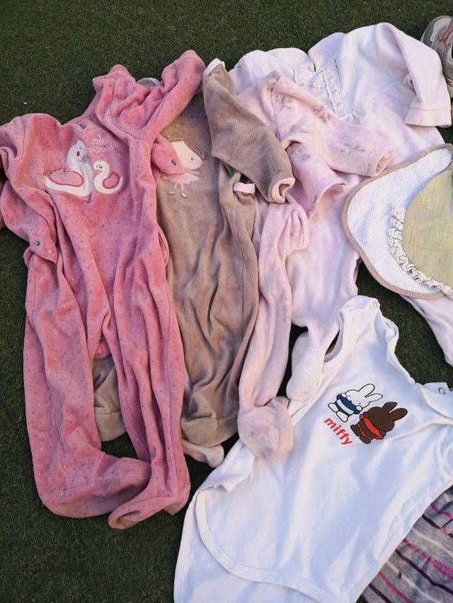 Lote ropa bebé niña (recién nacida-12 meses)