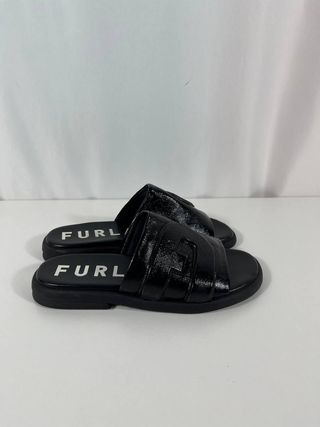 Sandalias negras Furla