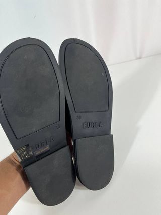 Sandalias negras Furla