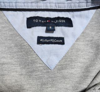 Polo Tommy Hilfiger gris talla S