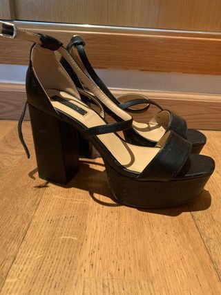 Tacones negros Fórmula - plataforma