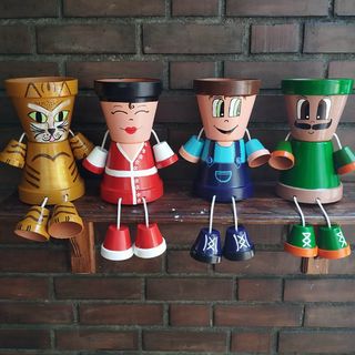 Macetas pintadas a mano