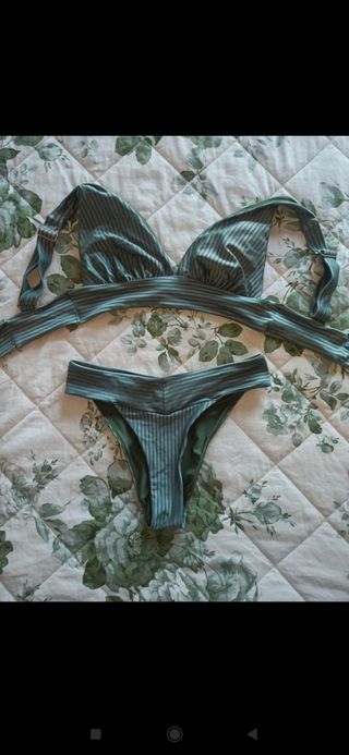 Bikini H&M verde a righe