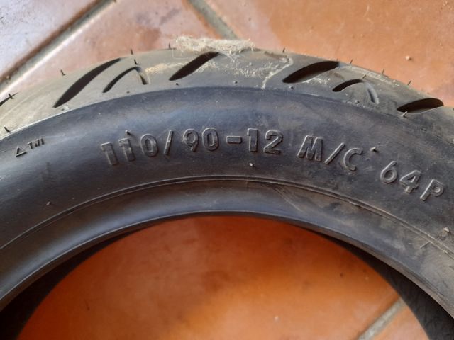 Neumático Continental 110-90-12