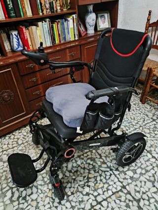 Silla de ruedas con batería
