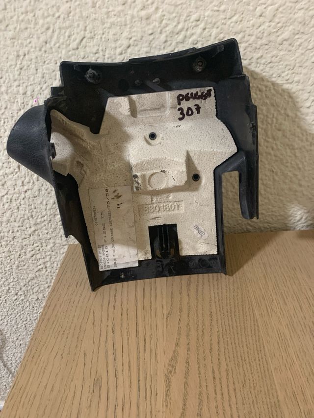 Moldura columna Peugeot 307