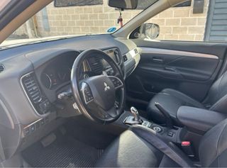 Mitsubishi Outlander PHEV