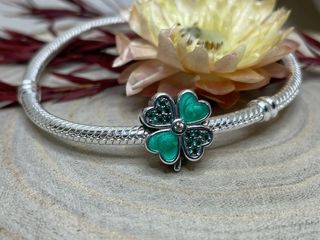 ✨Charm Trébol Suerte Verde