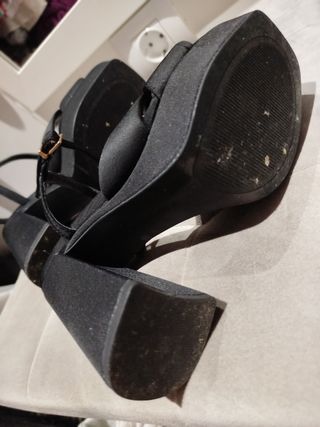 Sandalias Stradivarius negras tacón 35