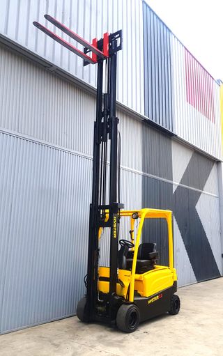 CARRETILLA ELEVADORA ELECTRICA SEGUNDA MANO 2000KG