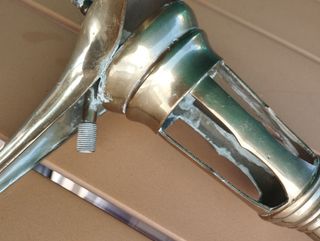 Lampara aceite metal dorada
