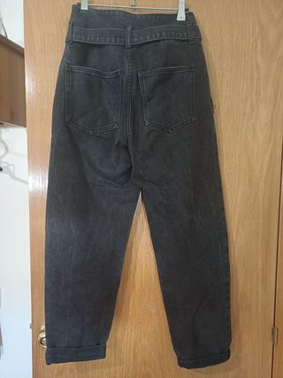 Pantalones vaqueros negros anchos