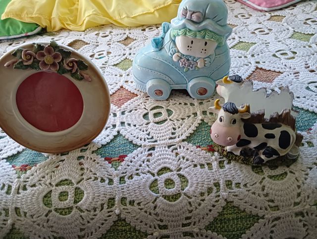 Decoración: Marco, coche y vaca 2 euros cada uno