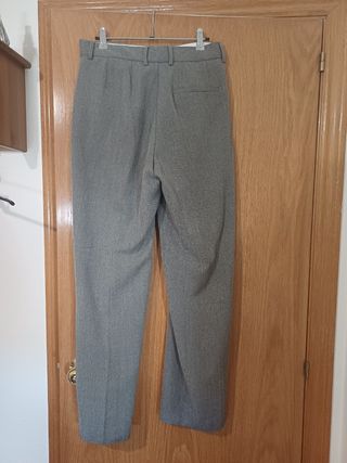 Pantalones pinzas grises