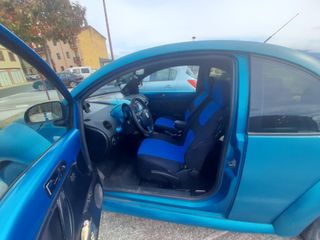 Volkswagen Beetle 2000