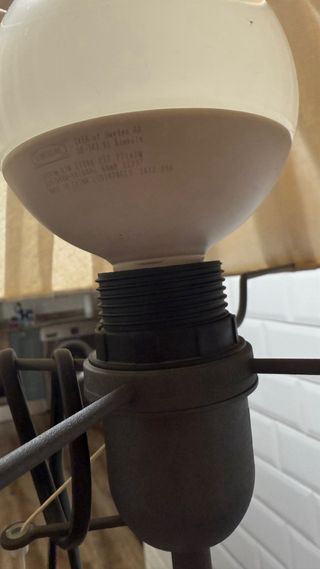 Lámpara pie IKEA madera - beige
2 uds iguales.