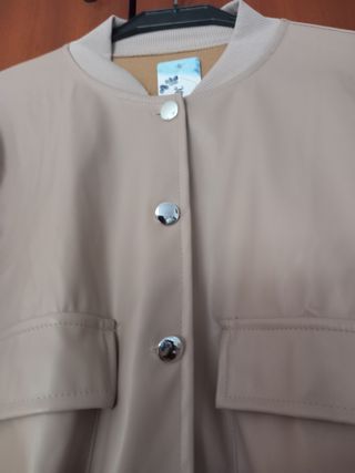 Chaqueta bomber beige