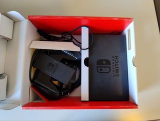 Nintendo Switch + juegos +estuche