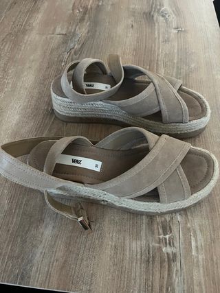 Sandalias Zara beige - Talla 39