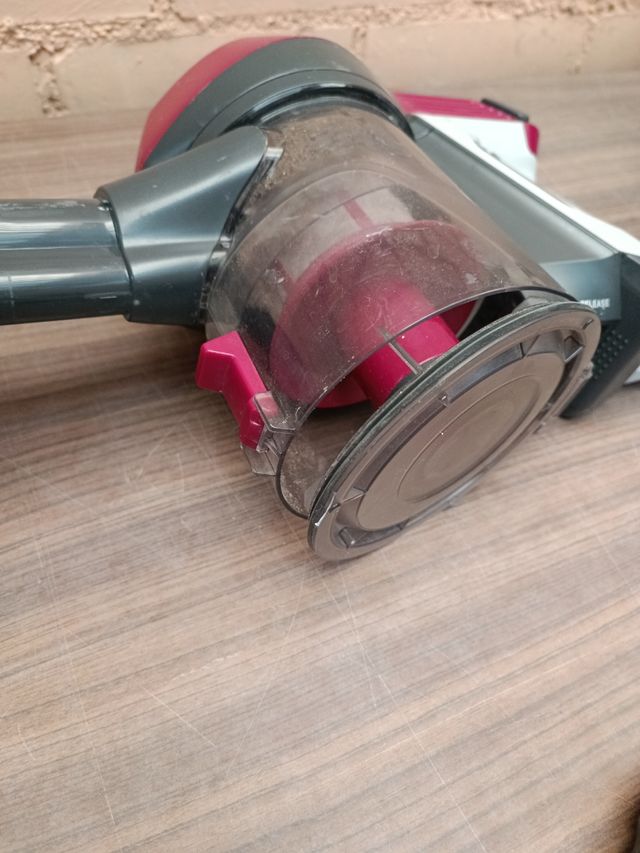 Aspiradora escoba Hoover sin cable HF1