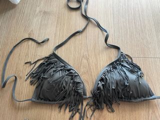 Bikini triángulo flecos relleno T.38/40