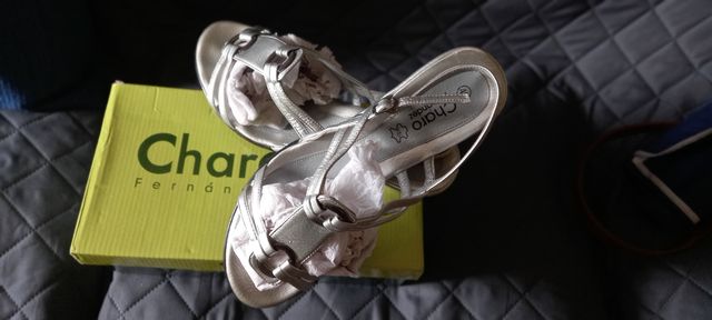 Sandalias piel- Talla 40