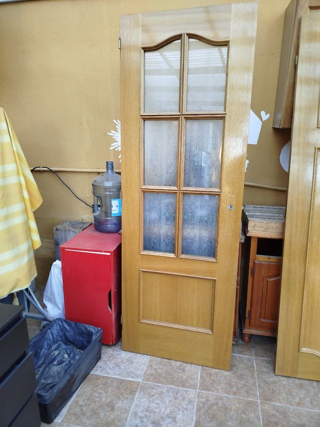 Puertas madera clásicas