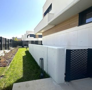 Casa en alquiler en Valdemarín en Madrid