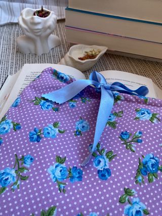 Funda libros - Lila con flores