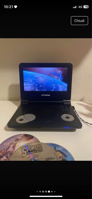 Lettore DVD Hyundai portatile + 4 film