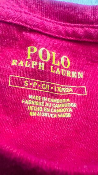 Camiseta Ralph Lauren roja y camiseta se Pepe jean