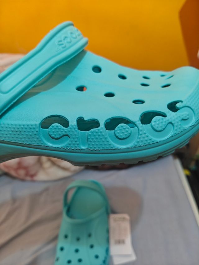 Zuecos Crocs T40 - Azul Cielo
