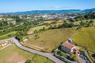 Terreno en venta en Roces Sur en Gijón
