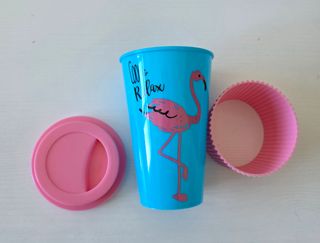 Vaso reutilizable con tapa