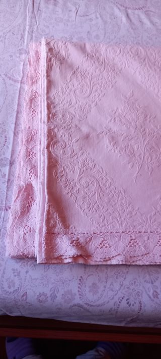 Copriletto Rosa Bimba - Pizzo