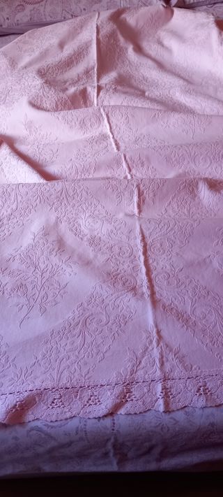 Copriletto Rosa Bimba - Pizzo