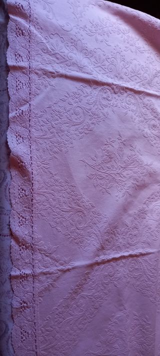 Copriletto Rosa Bimba - Pizzo