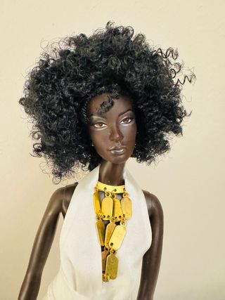 Barbie Nichelle Urban - Rara
