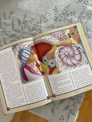 Cuentos de las Mil y Una Noches (Spanish Edition)